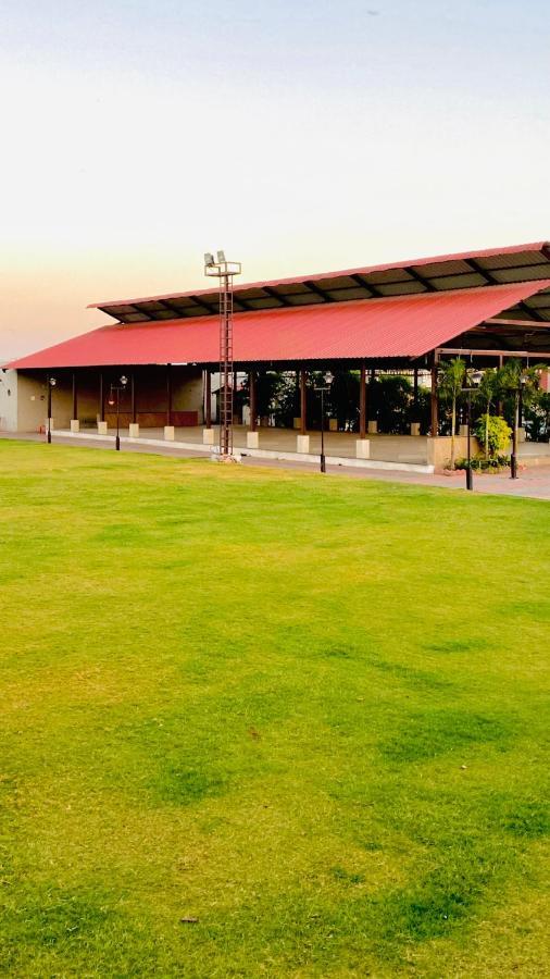 Jaidev Farms And Resort Chhindwāra Dış mekan fotoğraf
